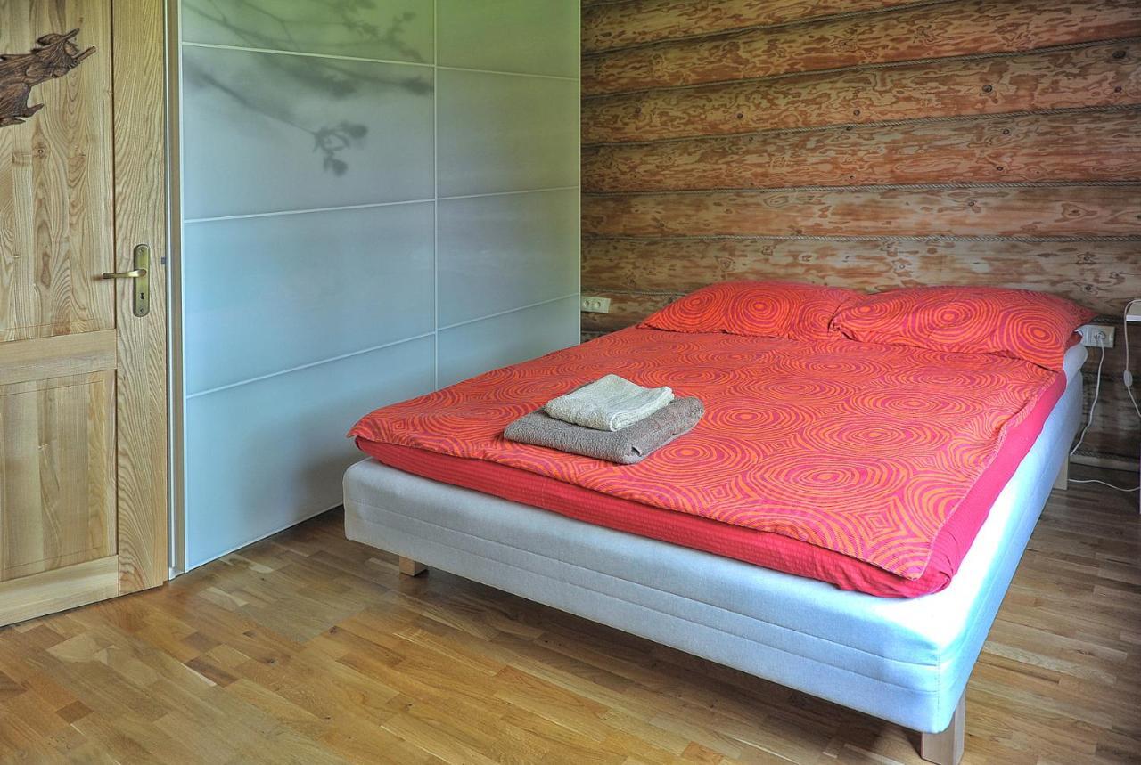 Dom Pod Sosnami Villa Gryżyna Kültér fotó